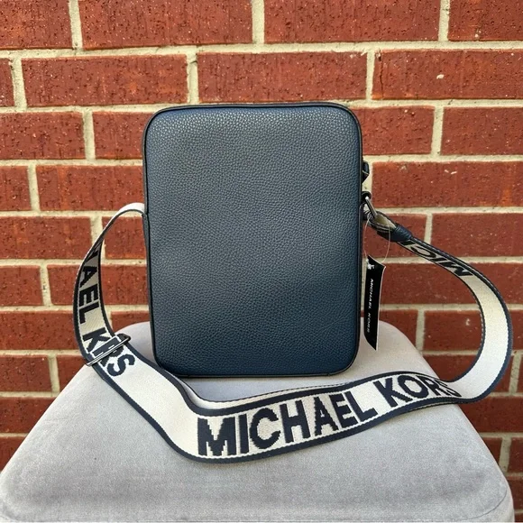 Michael Kors Men's Unisex Cooper Flight Bag Crossbody Travel Bag